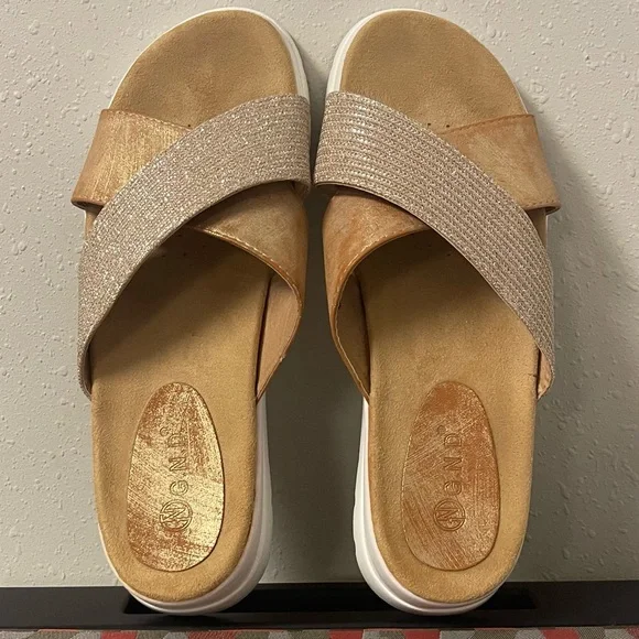 G.N.D. Crossover Platform Sandal - White Tan & Gold Tones - Size 10 - Picture 5 of 12